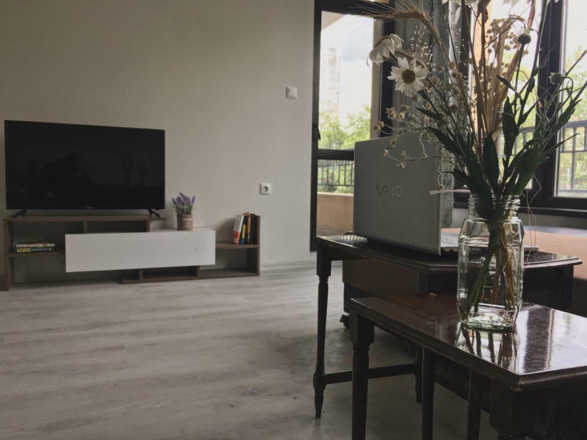 Azzurro Apartment - Ideal For Your Seaside Escape In Burgas Stad Buitenkant foto